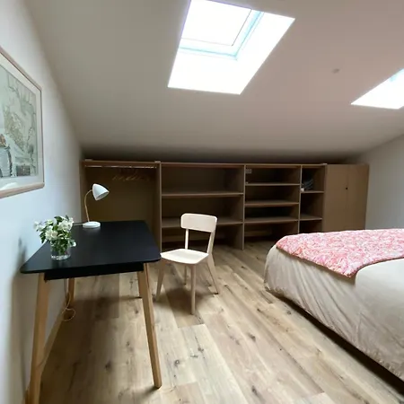 Maison M, Privee Acces Jardin Piscine Et Jacuzzi Pres De Bed & Breakfast