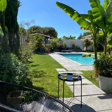 Maison M, Privée Accès Jardin Piscine Et Jacuzzi Près De 3* La Rochelle (Charente-Maritime)