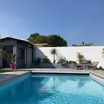 Maison M, Privee Acces Jardin Piscine Et Jacuzzi Pres De Frühstückspension La Rochelle (Charente-Maritime)