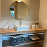 Maison M, Privee Acces Jardin Piscine Et Jacuzzi Pres De Frühstückspension 3*