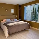 Frühstückspension Maison M, Privee Acces Jardin Piscine Et Jacuzzi Pres De 3*