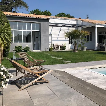 Maison M, Privee Acces Jardin Piscine Et Jacuzzi Pres De * La Rochelle (Charente-Maritime)