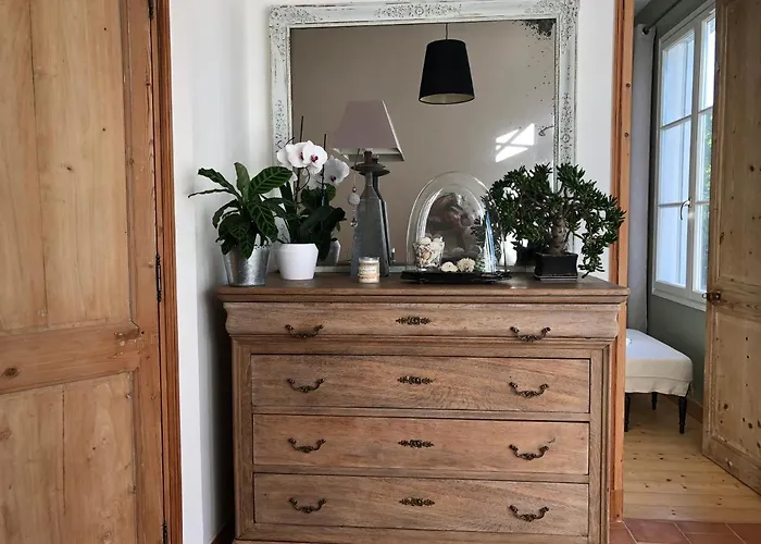 Maison M, Privée Accès Jardin Piscine Et Jacuzzi Près De Couette-café